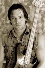Dal Martino - bass, keyboards, guitars, percussion, vocals. © Dal Martino.